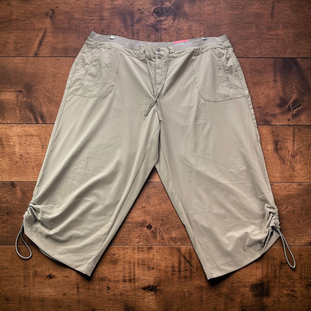 NEW Khakis & Co Outdoors Womens 20W Tan Featherweight Stretch Capri Pants NWT